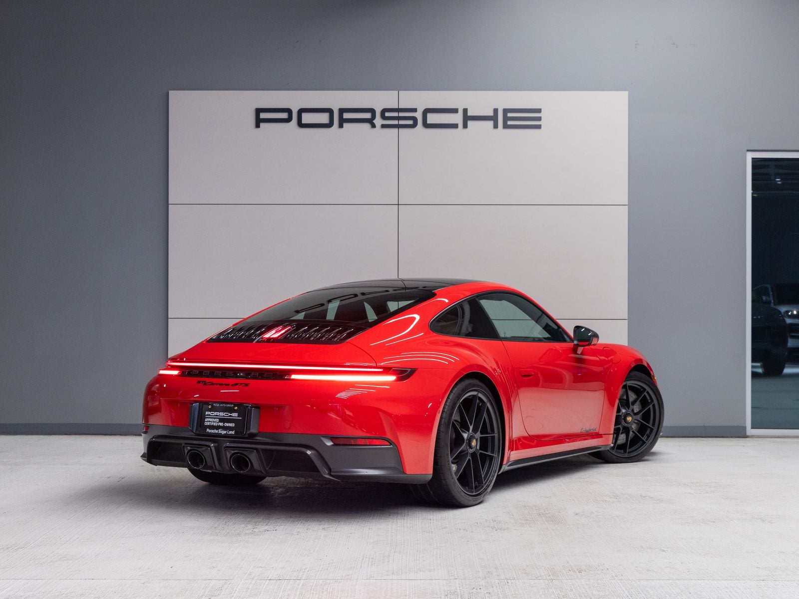 2025 Porsche 911 Carrera GTS