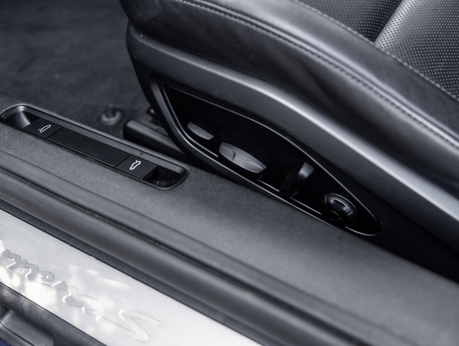 2020 Porsche 911 Carrera S