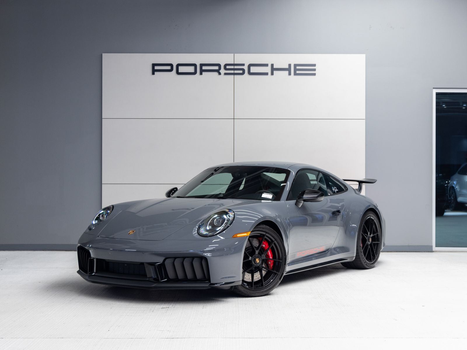 2025 Porsche 911 911 Carrera 4 GTS