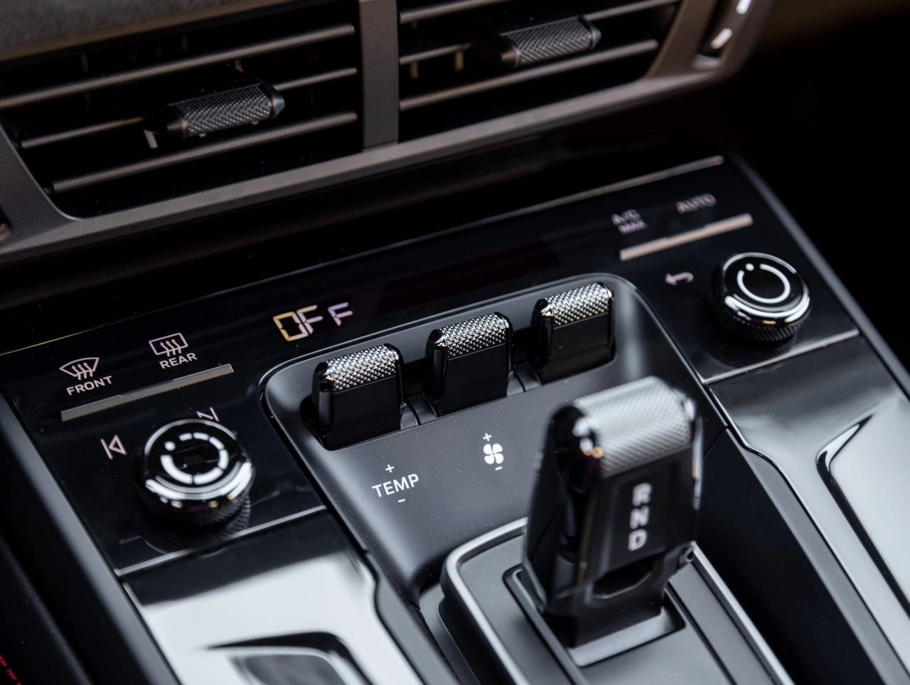 2025 Porsche 911 911 Carrera 4 GTS