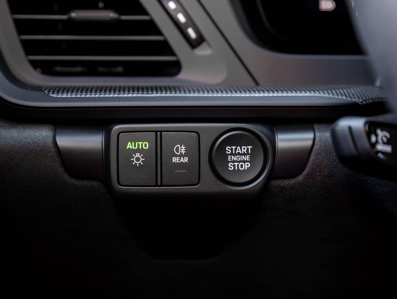 2025 Porsche 911 911 Carrera 4 GTS