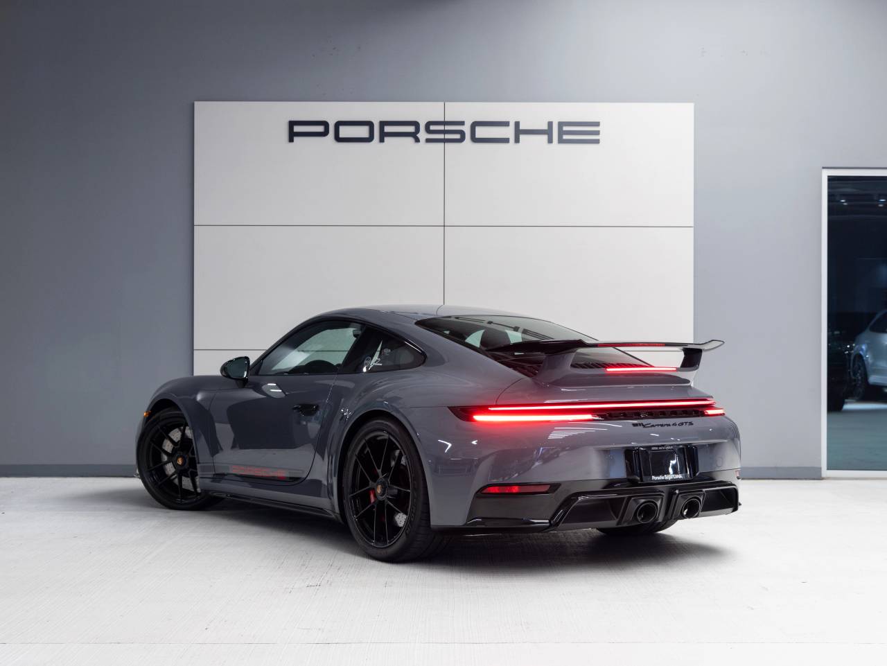 2025 Porsche 911 911 Carrera 4 GTS