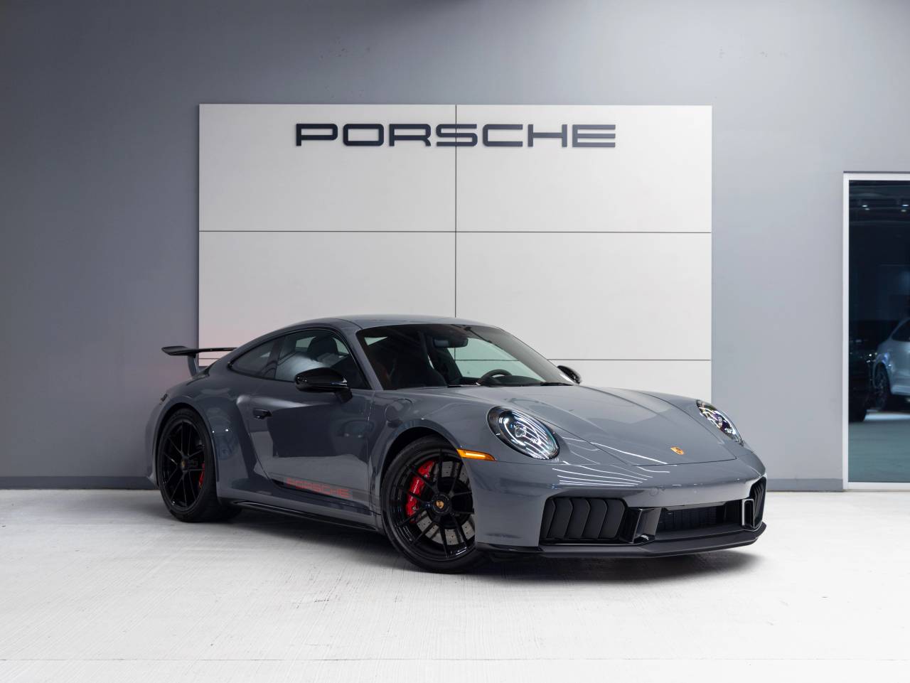 2025 Porsche 911 911 Carrera 4 GTS