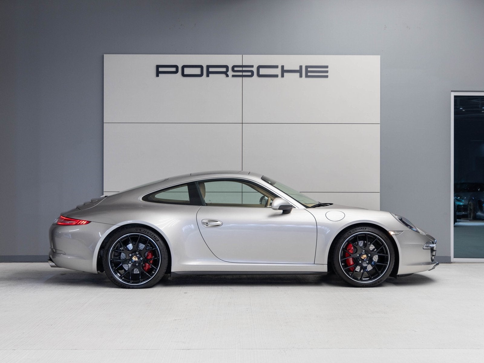 2013 Porsche 911 911 Carrera 4S Coupe