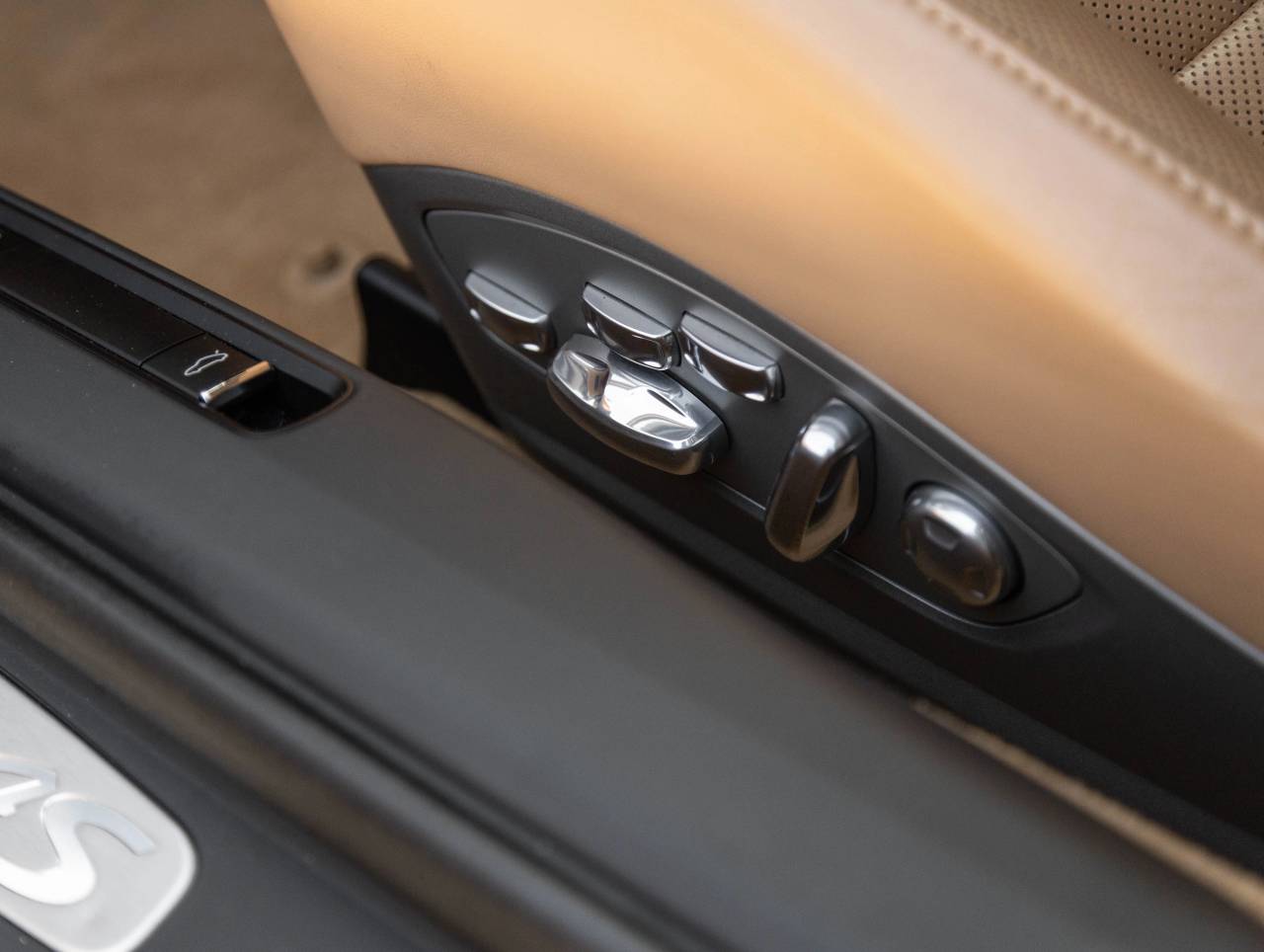 2013 Porsche 911 911 Carrera 4S Coupe