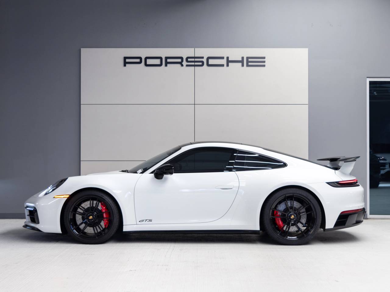 2024 Porsche 911 911 Carrera GTS (MY24)