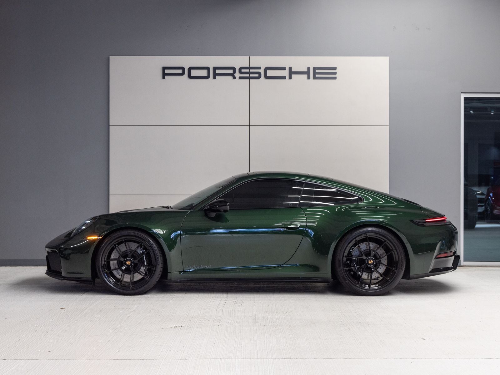 2026 Porsche 911 Carrera GTS