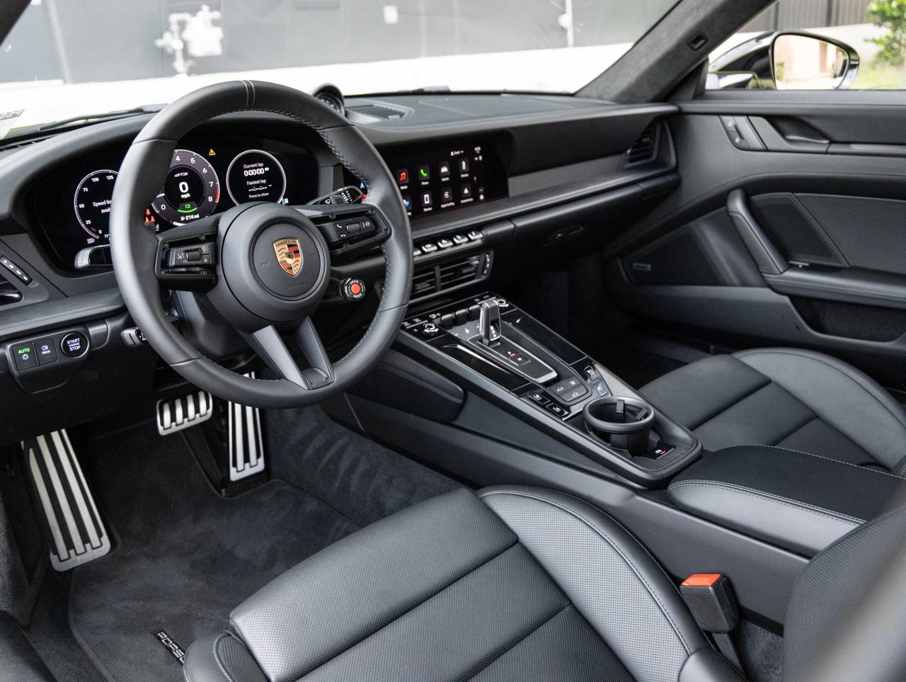 2025 Porsche 911 Carrera 4 GTS