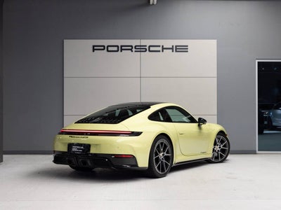 2025 Porsche 911 Carrera 4 GTS