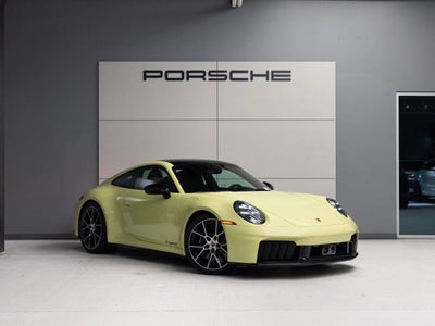 2025 Porsche 911 Carrera 4 GTS