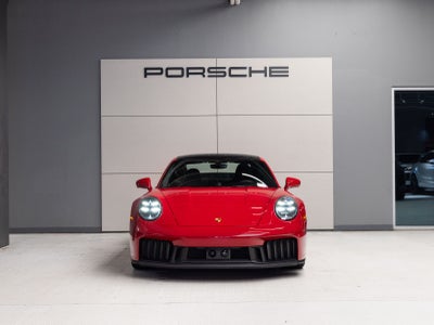 2025 Porsche 911 Carrera 4 GTS