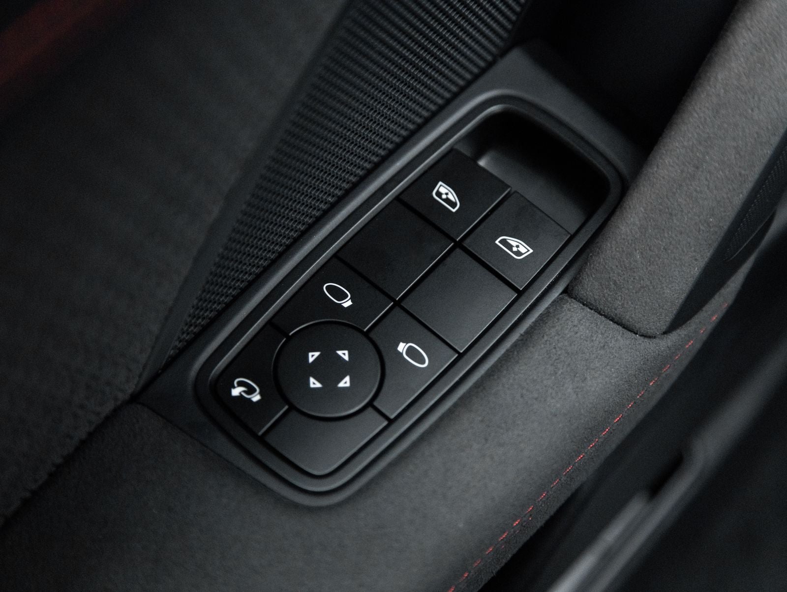 2025 Porsche 911 Carrera 4 GTS