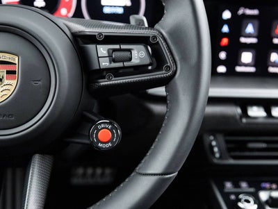 2025 Porsche 911 Carrera 4 GTS