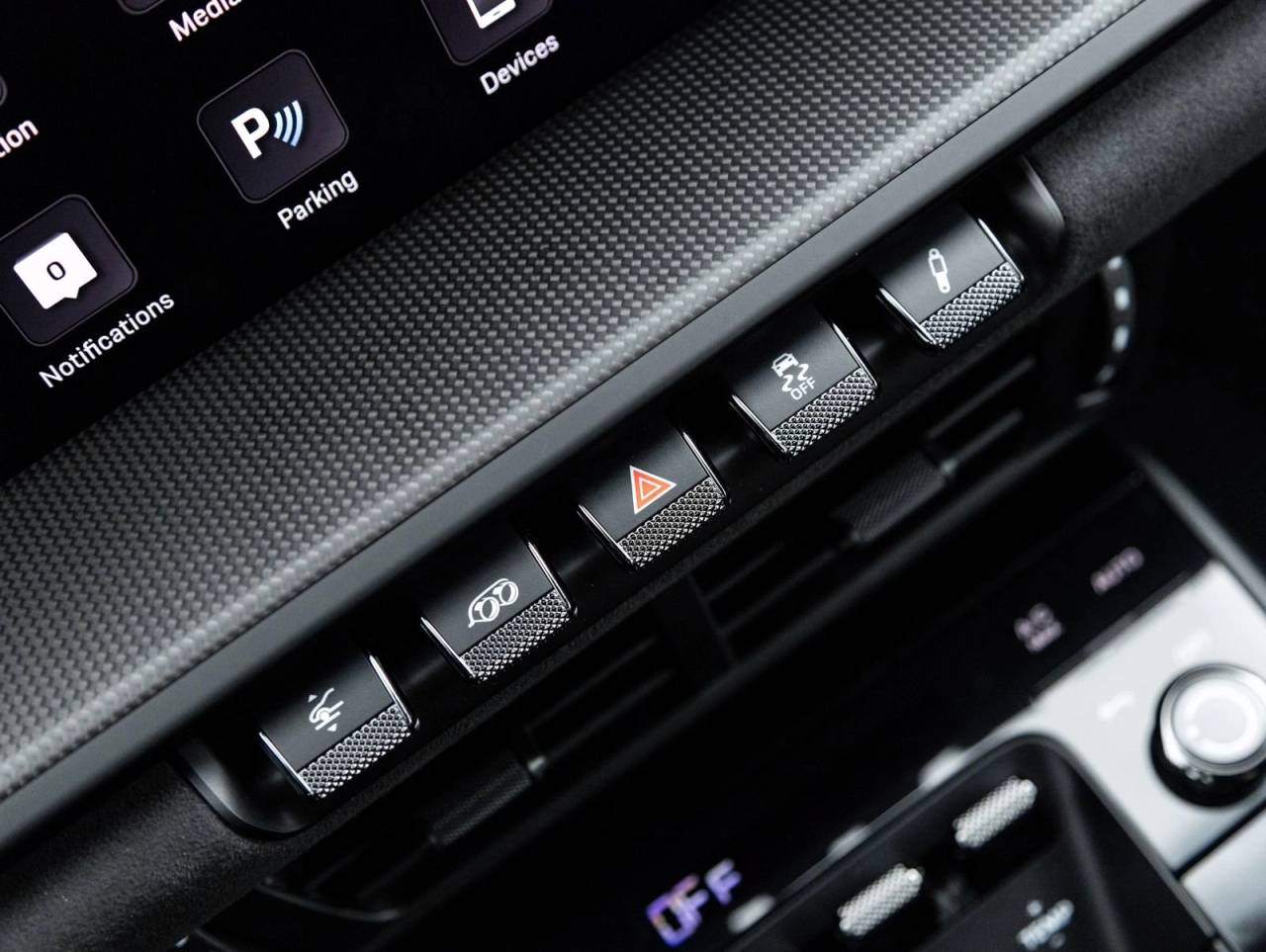 2025 Porsche 911 Carrera 4 GTS