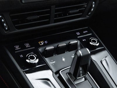 2025 Porsche 911 Carrera 4 GTS