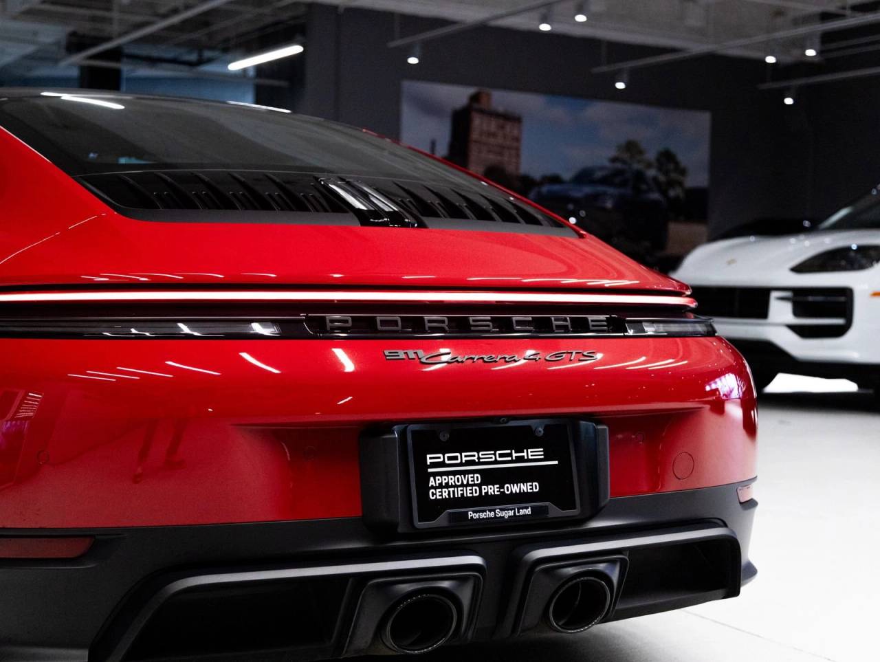 2025 Porsche 911 Carrera 4 GTS