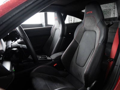 2025 Porsche 911 Carrera 4 GTS