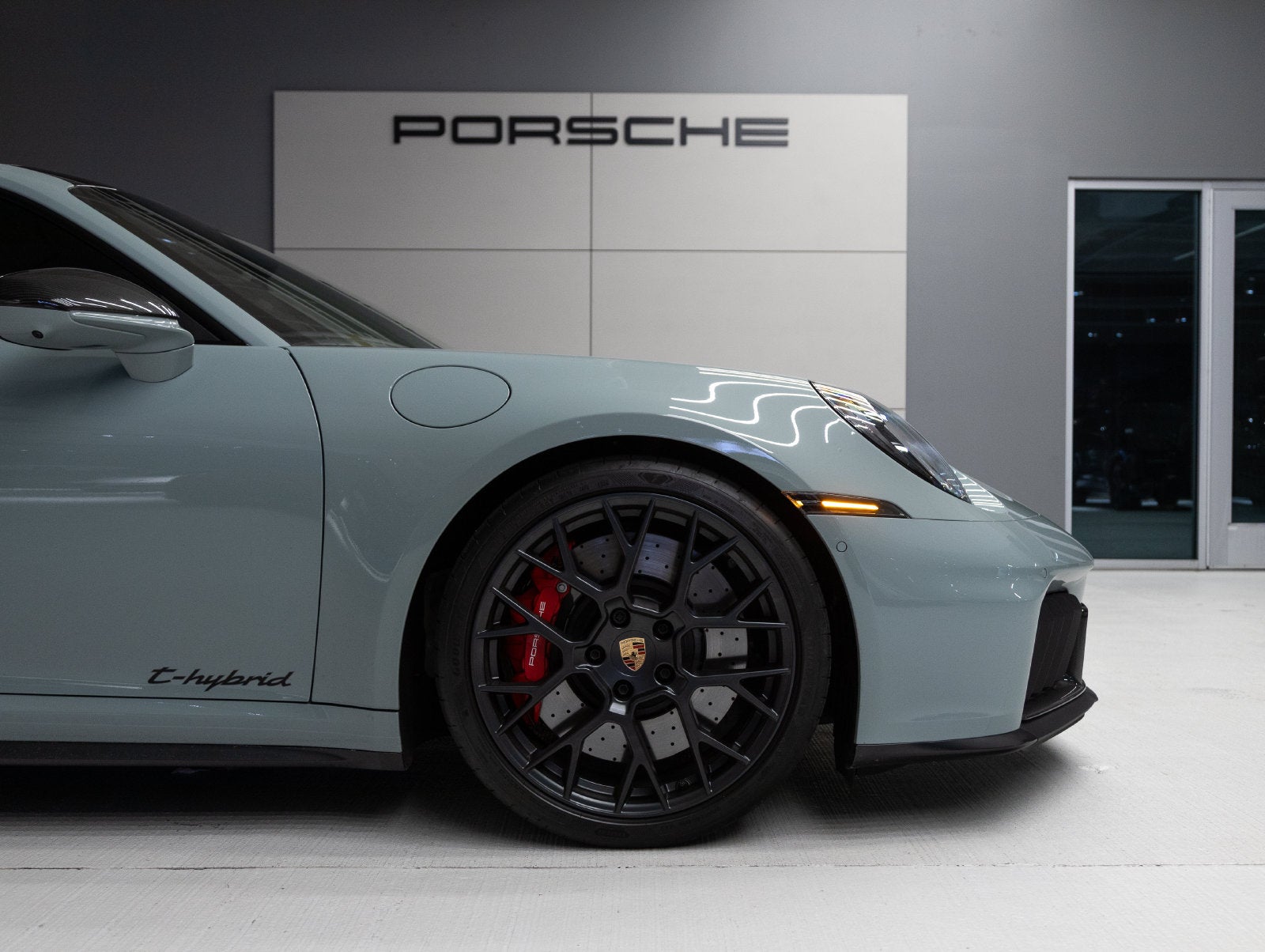 2025 Porsche 911 Carrera GTS