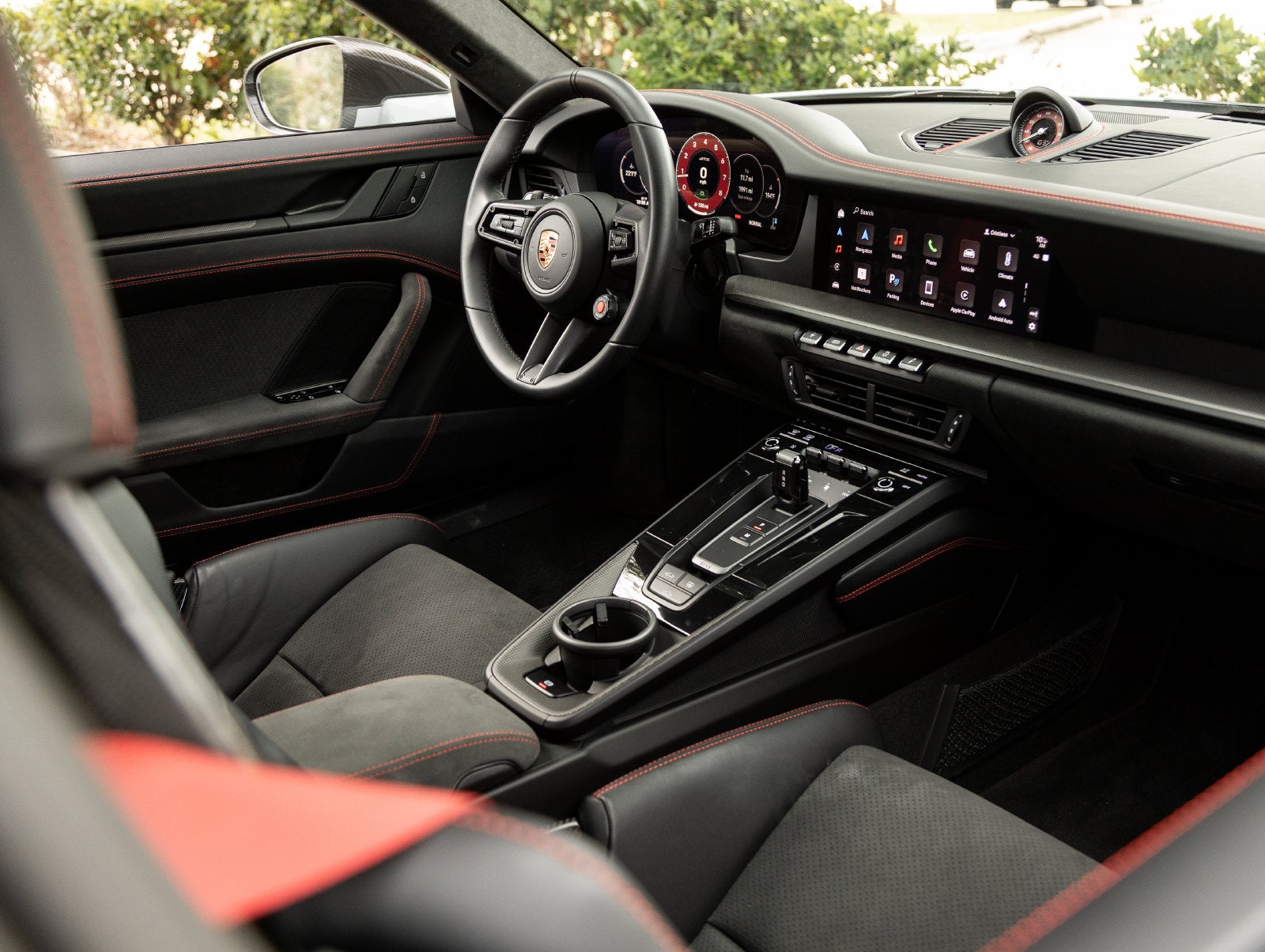 2025 Porsche 911 Carrera GTS