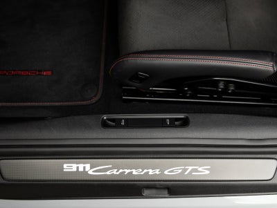 2025 Porsche 911 Carrera GTS