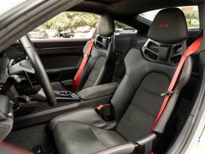 2025 Porsche 911 Carrera GTS