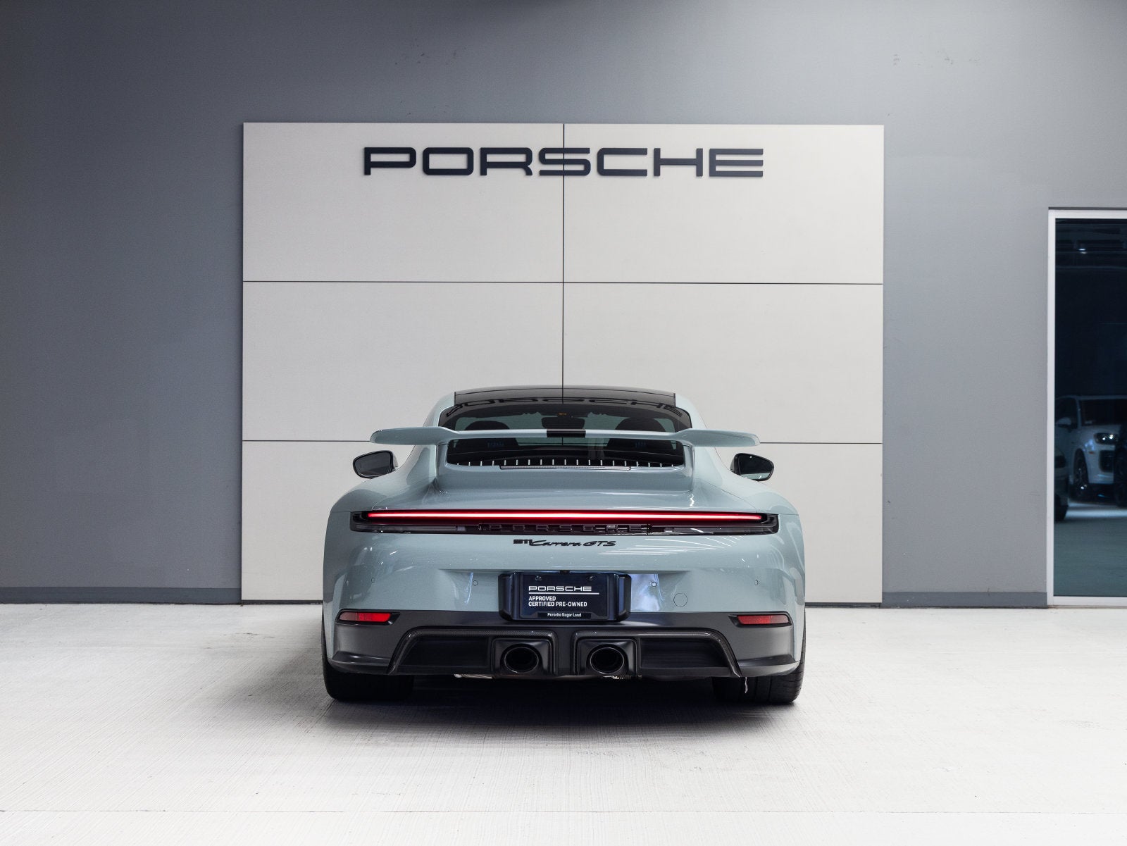 2025 Porsche 911 Carrera GTS