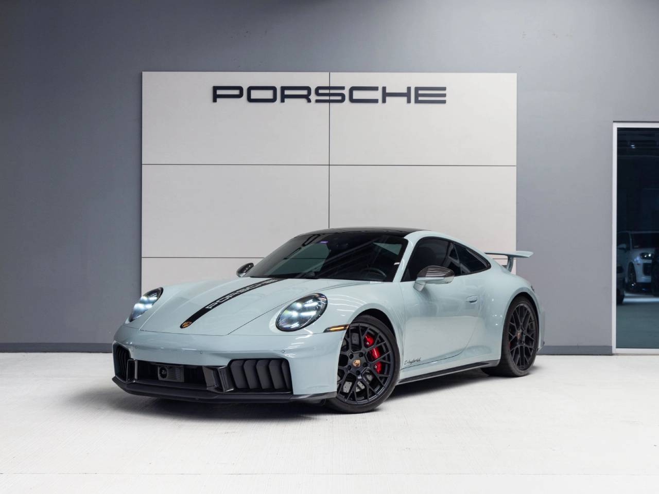 2025 Porsche 911 911 Carrera GTS
