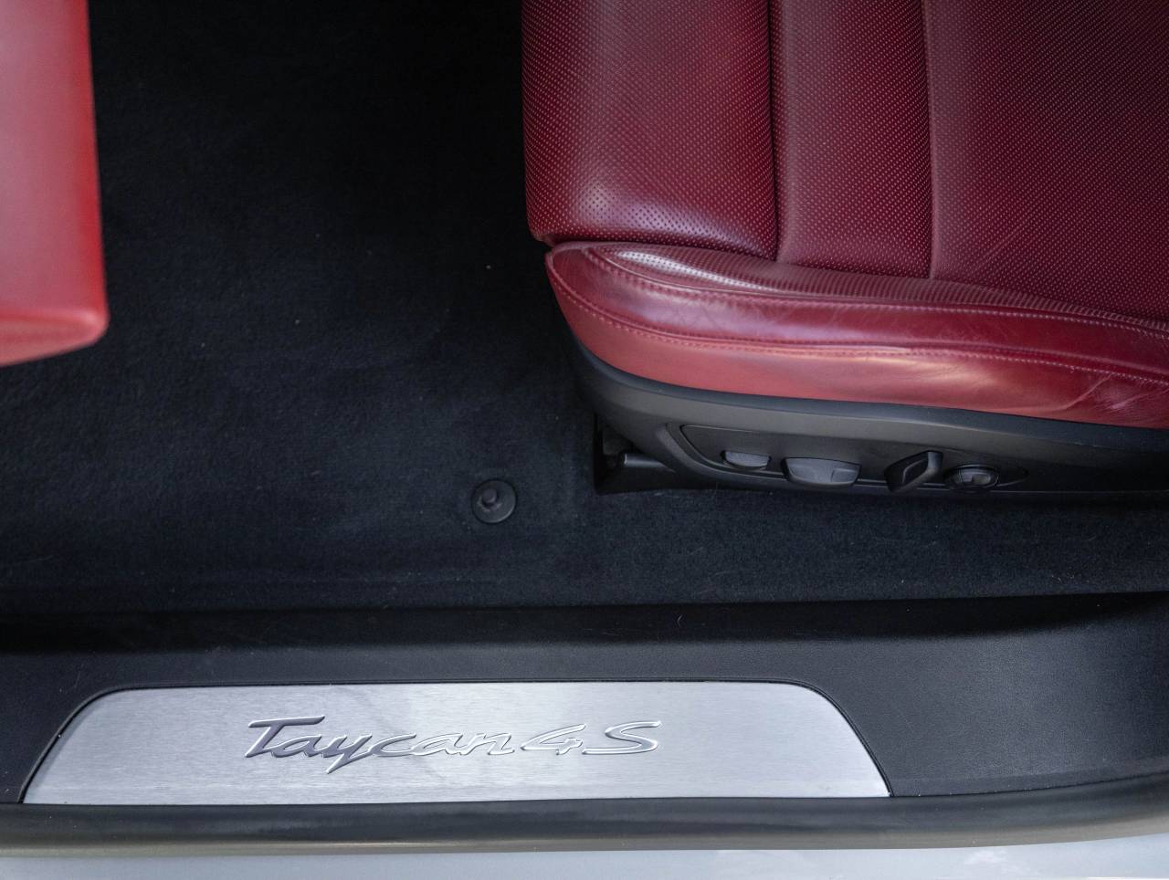 2022 Porsche Taycan Taycan 4S (MY22)