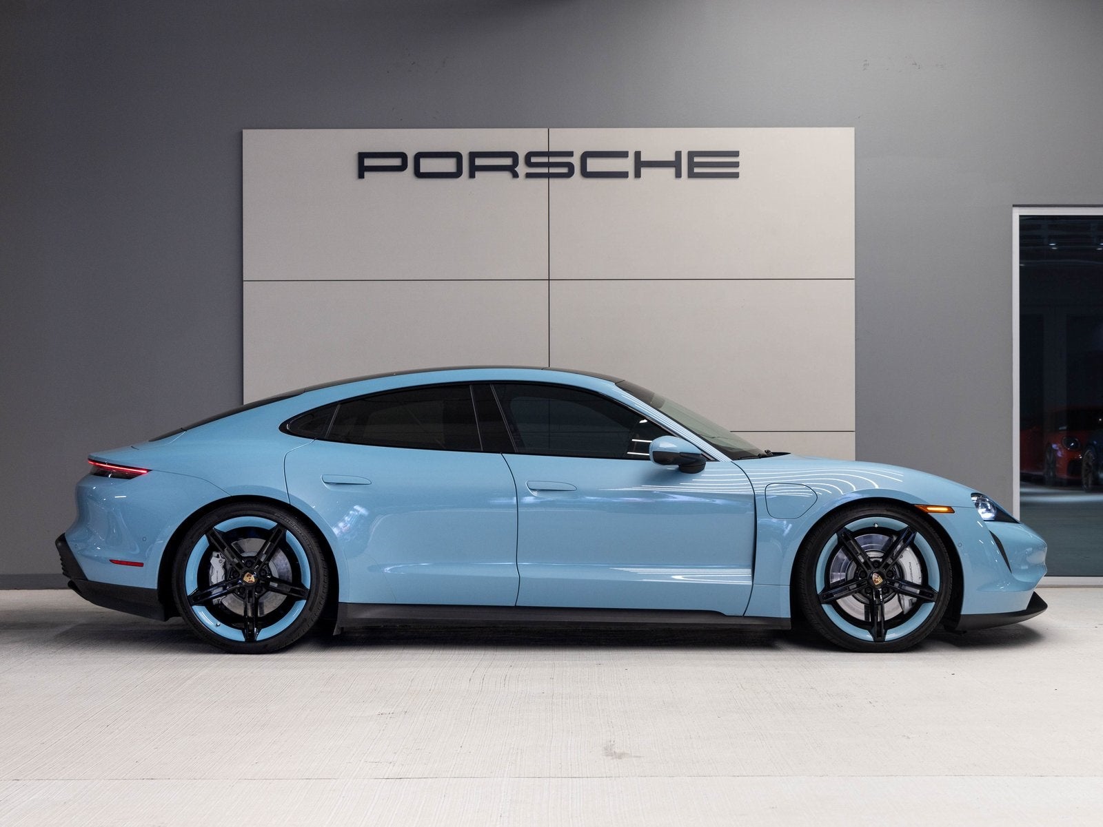 2022 Porsche Taycan 4S