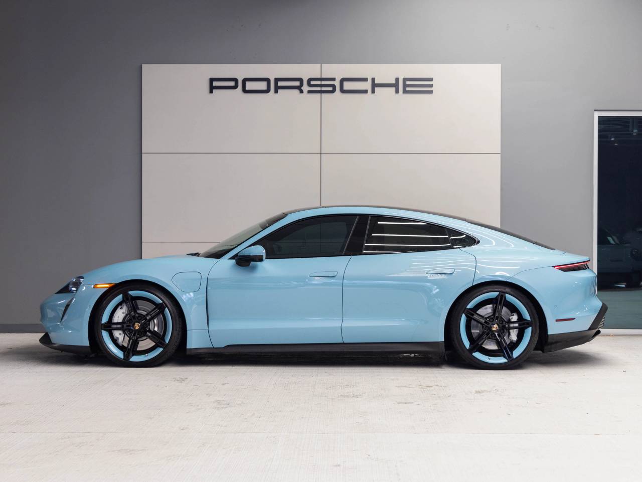 2022 Porsche Taycan Taycan 4S (MY22)