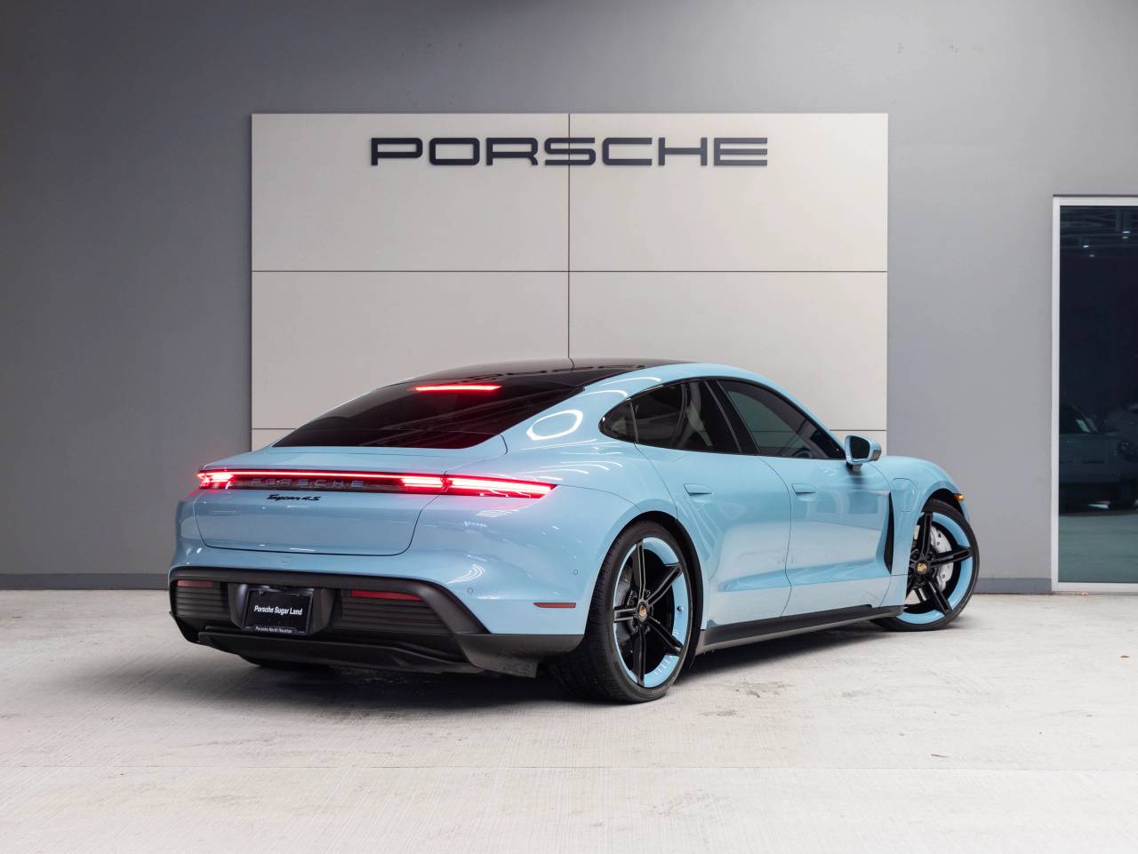 2022 Porsche Taycan Taycan 4S (MY22)