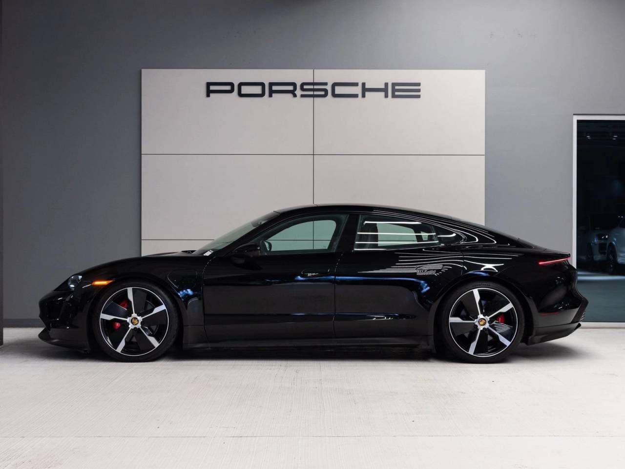 2023 Porsche Taycan Taycan 4S (MY23)