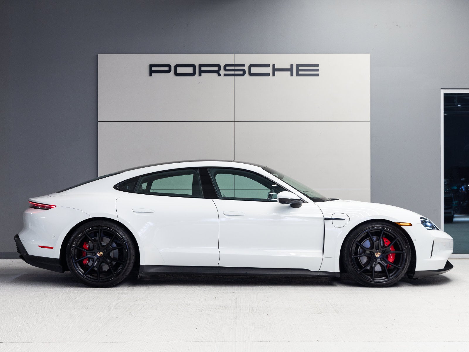 2025 Porsche Taycan Taycan 4S