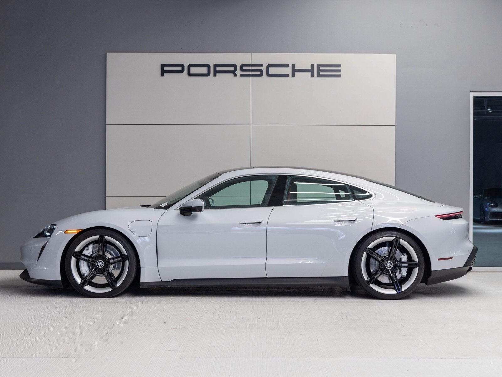 2024 Porsche Taycan Taycan 4S (MY24)