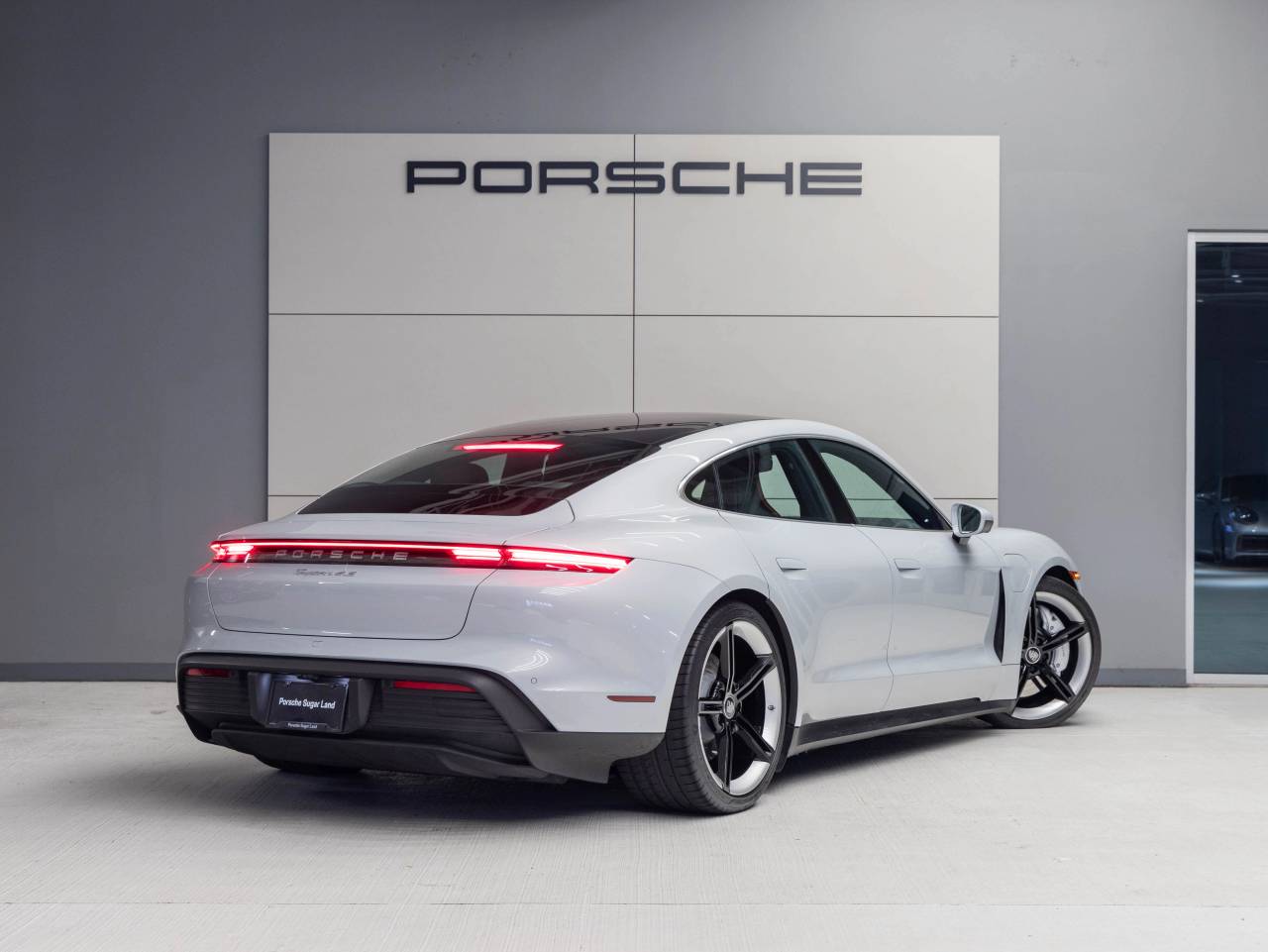 2024 Porsche Taycan Taycan 4S (MY24)