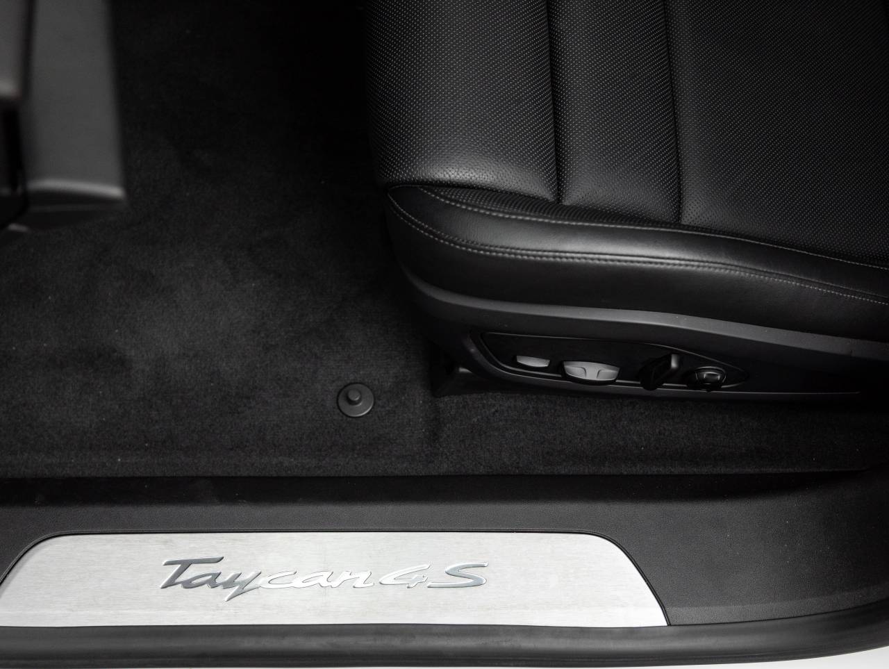 2020 Porsche Taycan 4S