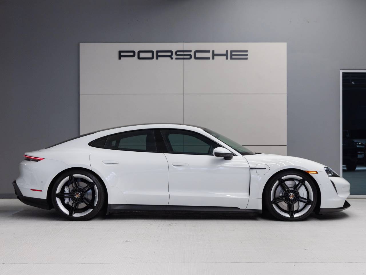 2020 Porsche Taycan 4S