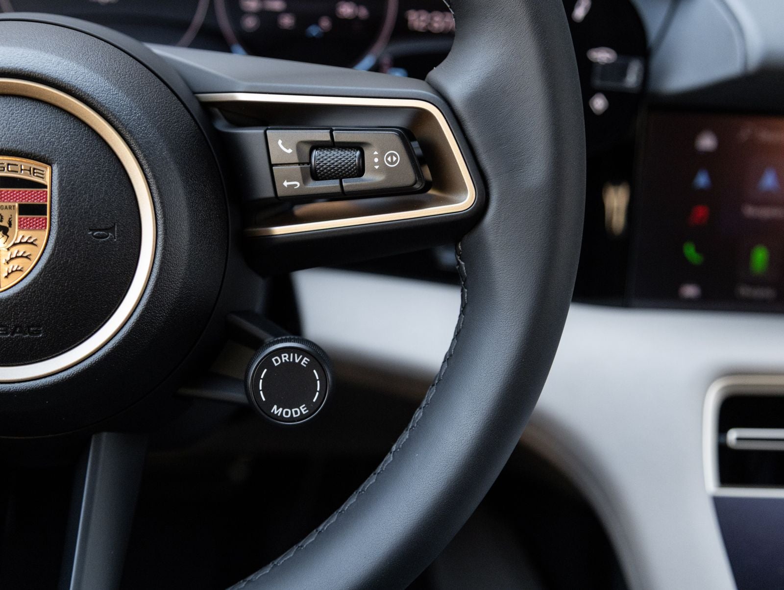 2026 Porsche Taycan 4S