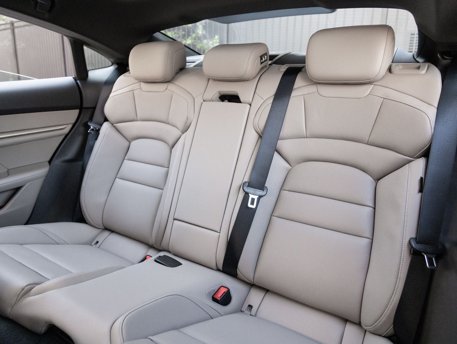 2026 Porsche Taycan 4S