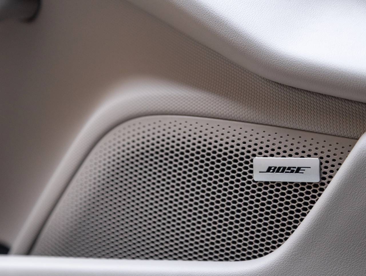 2026 Porsche Taycan 4S