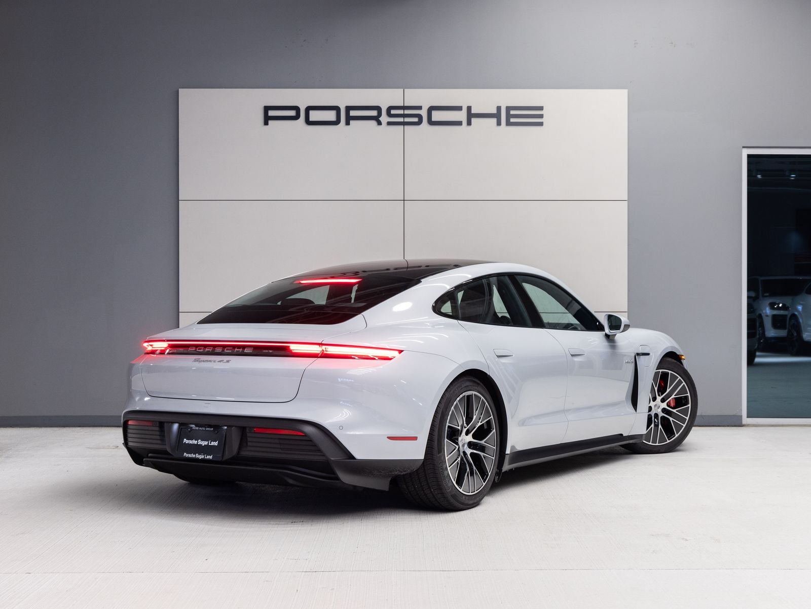 2026 Porsche Taycan 4S