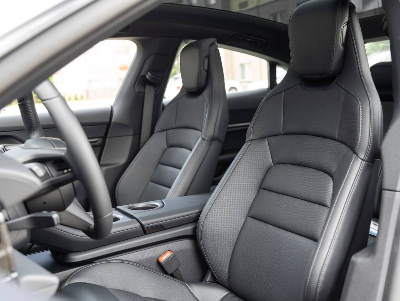 2026 Porsche Taycan 4S