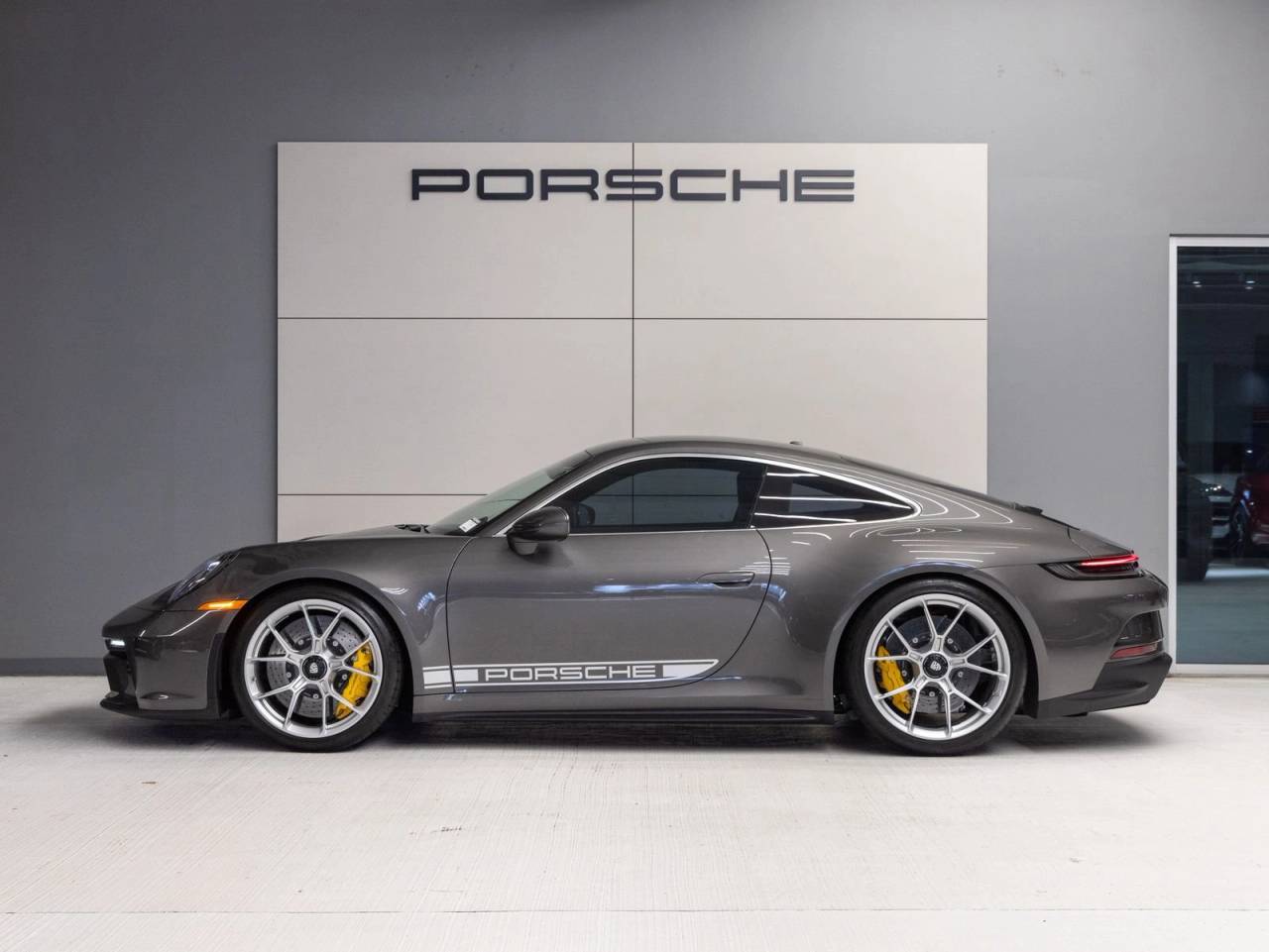 2022 Porsche 911 911 GT3 with Touring Package