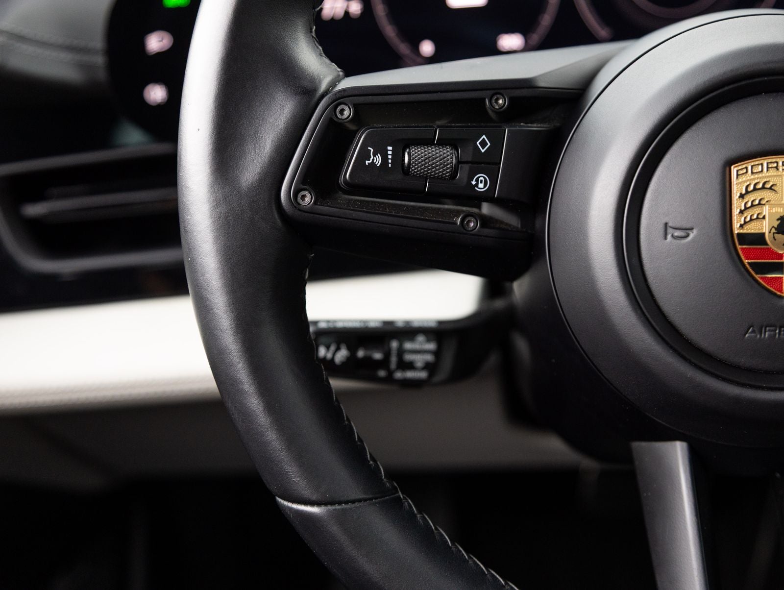 2020 Porsche Taycan Taycan Turbo