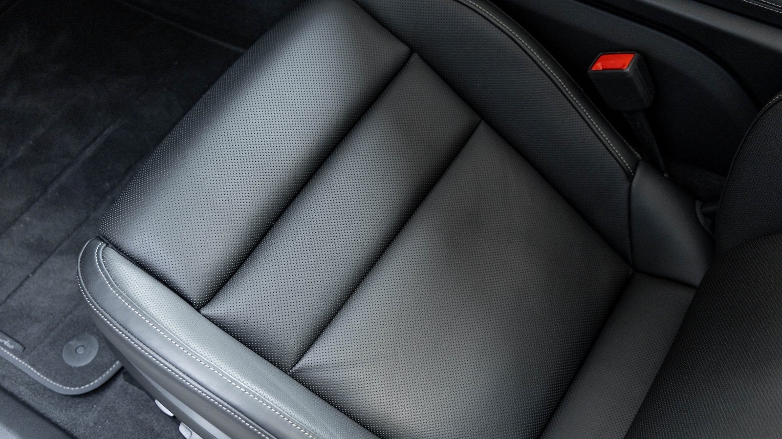 2025 Porsche Taycan Taycan Turbo