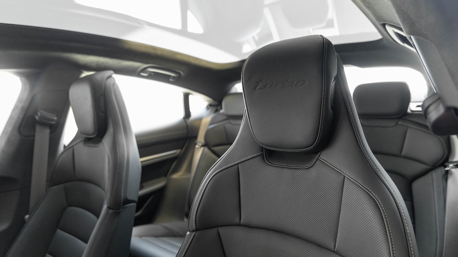 2025 Porsche Taycan Taycan Turbo