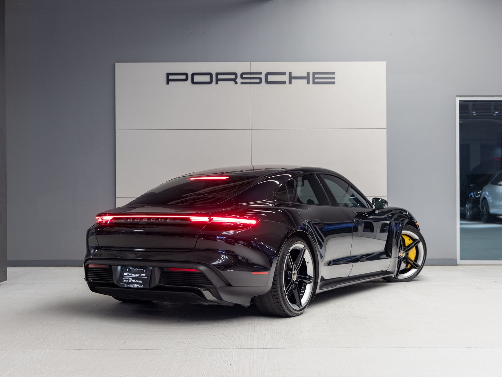 2021 Porsche Taycan Taycan Turbo S