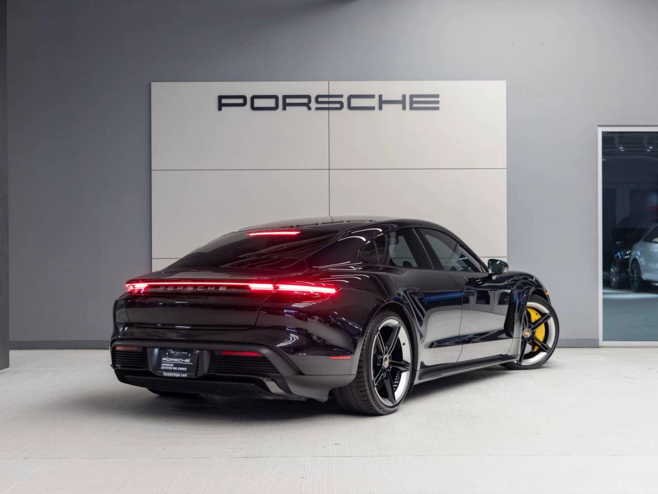 2021 Porsche Taycan Taycan Turbo S
