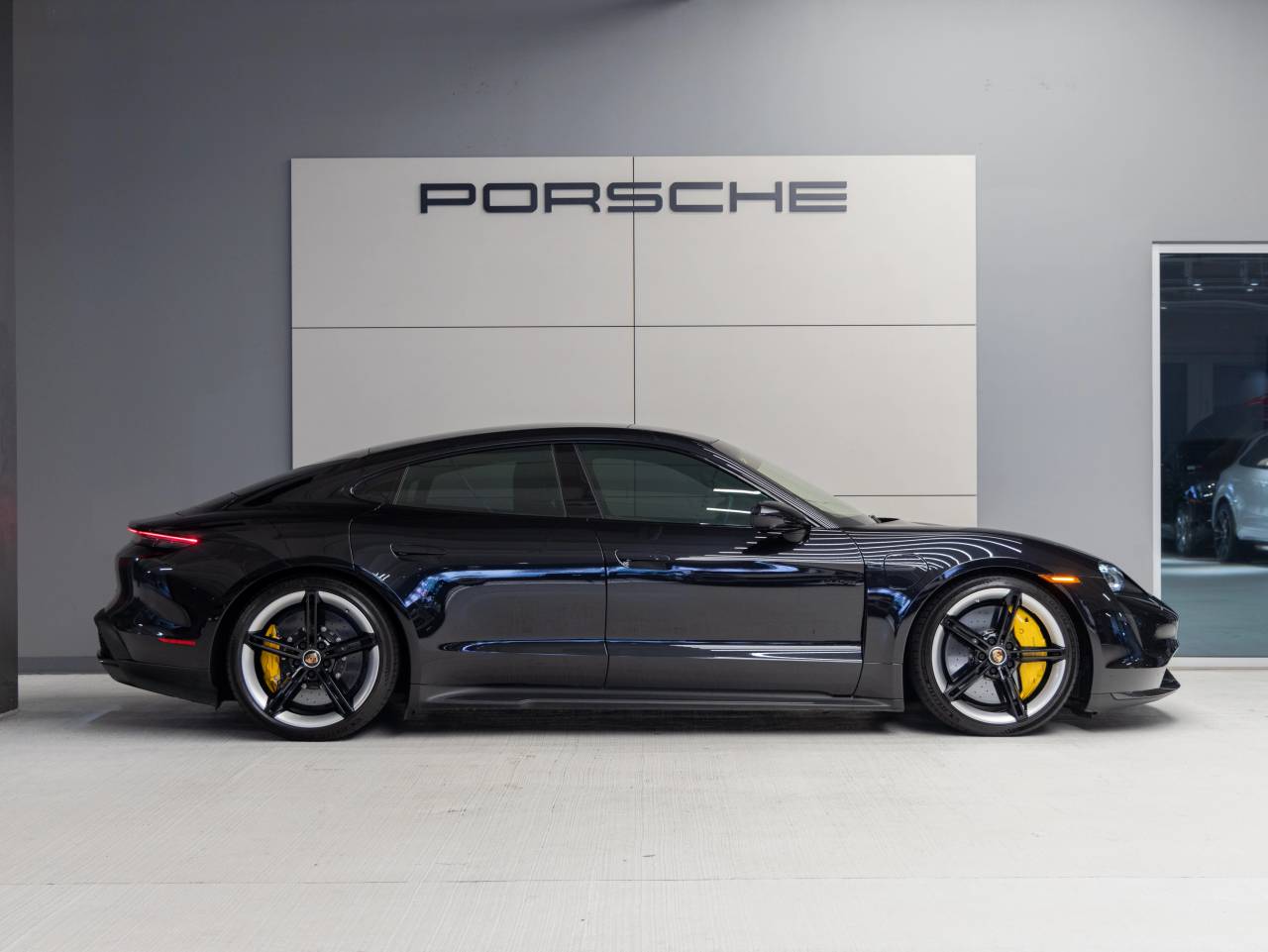 2021 Porsche Taycan Taycan Turbo S