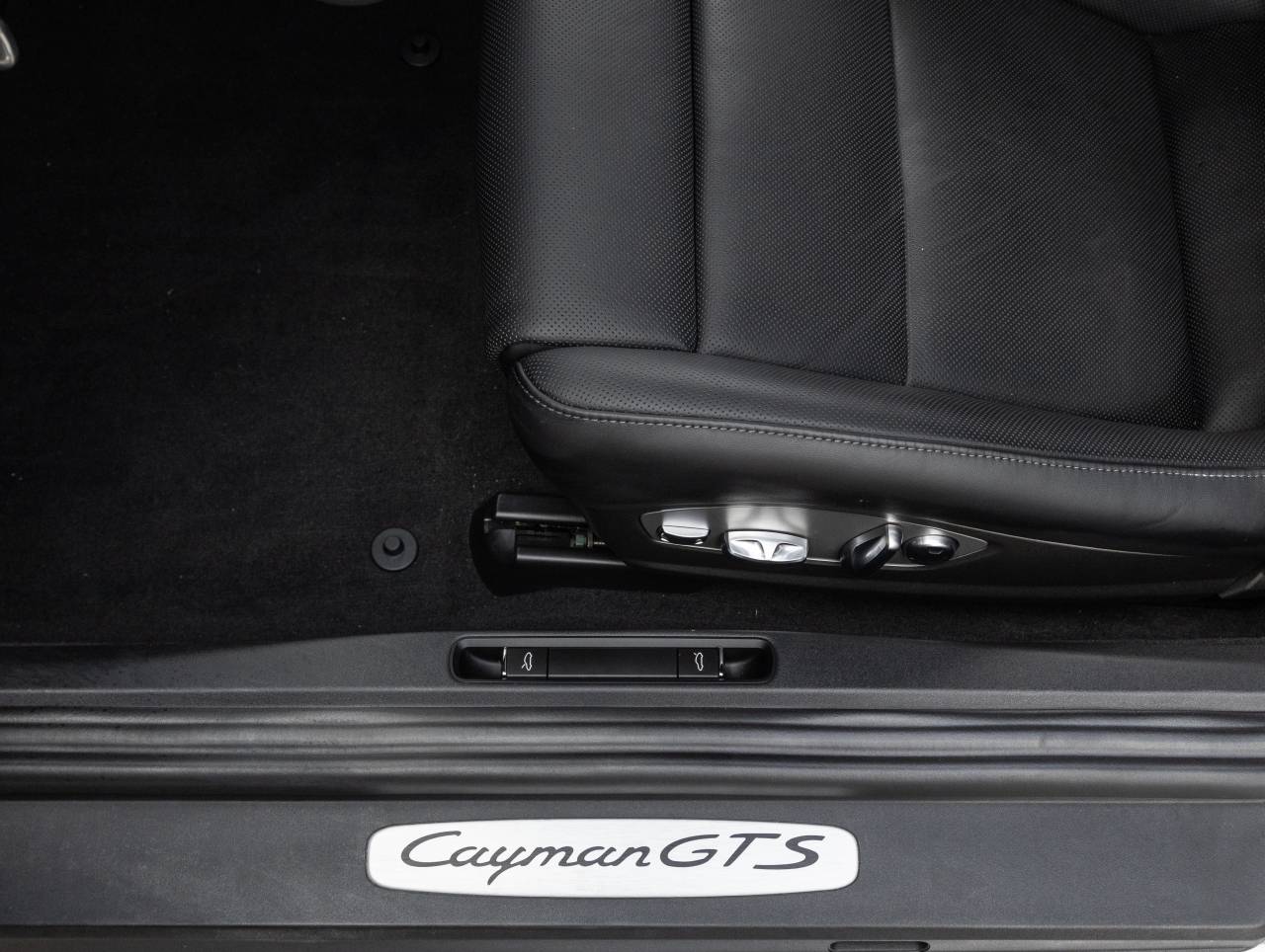 2024 Porsche 718 Cayman GTS 4.0